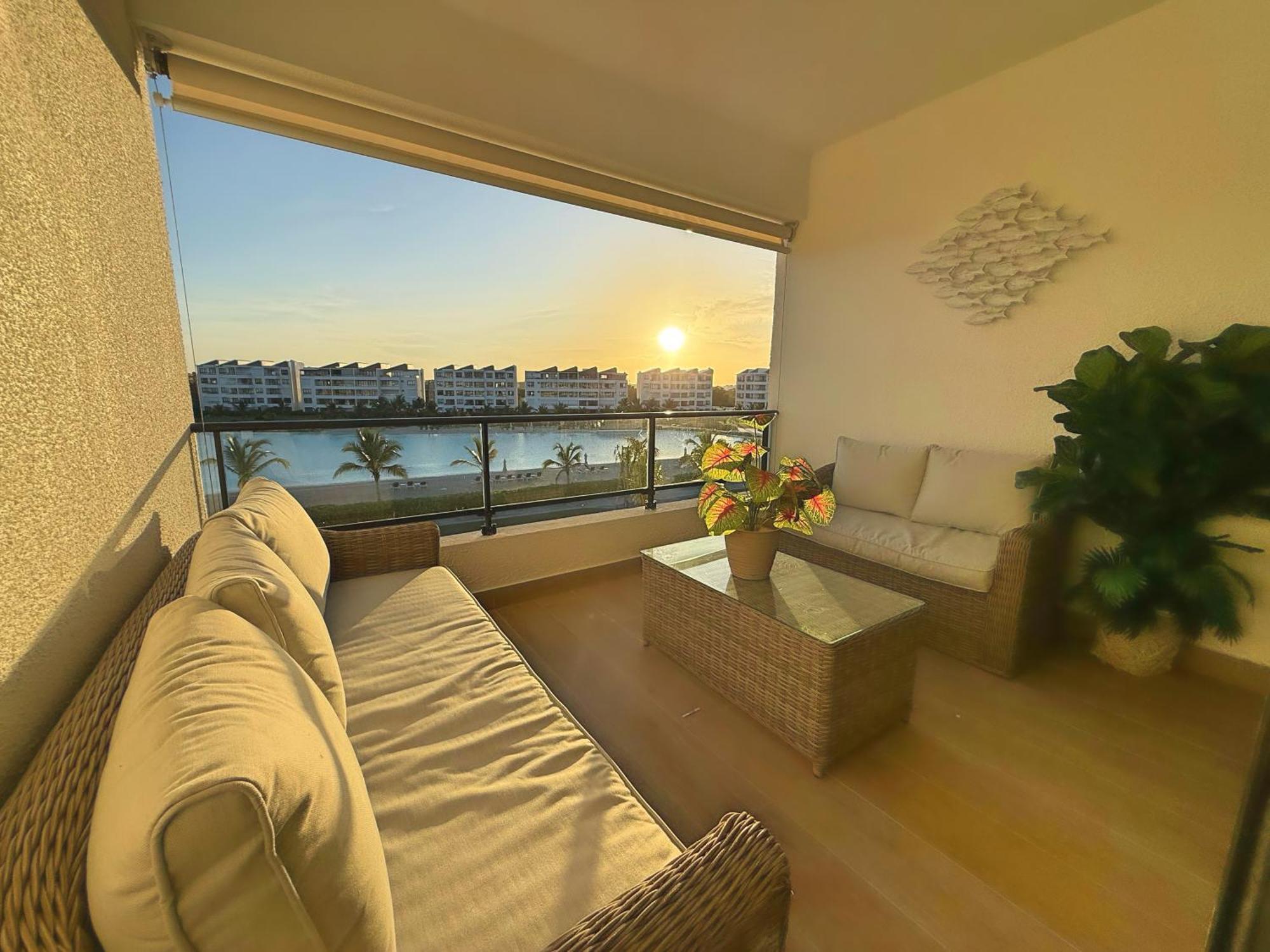 Luxury The Crystal Lagoon Apartment *